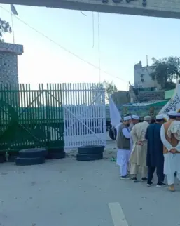 پاکستان؛ که د افغانستان لارې بندوي، خپلې لارې هم بندوي!