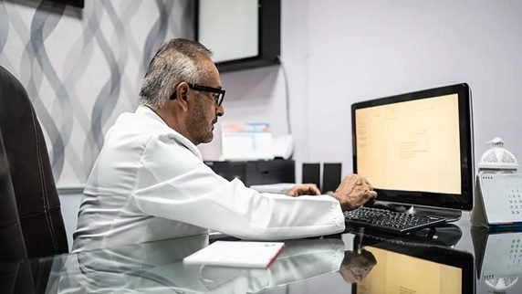 په ماشوم عملیات (C-section) که د مور د نازک وجود قرباني