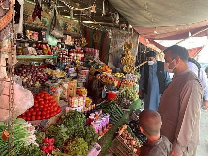کورنیو تولیداتو د پاکستان د ترانزیټ له بندېدو سره سره د افغانستان بازار ثابت ساتلی دی